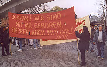 Öcalan wir sind mit dir geboren